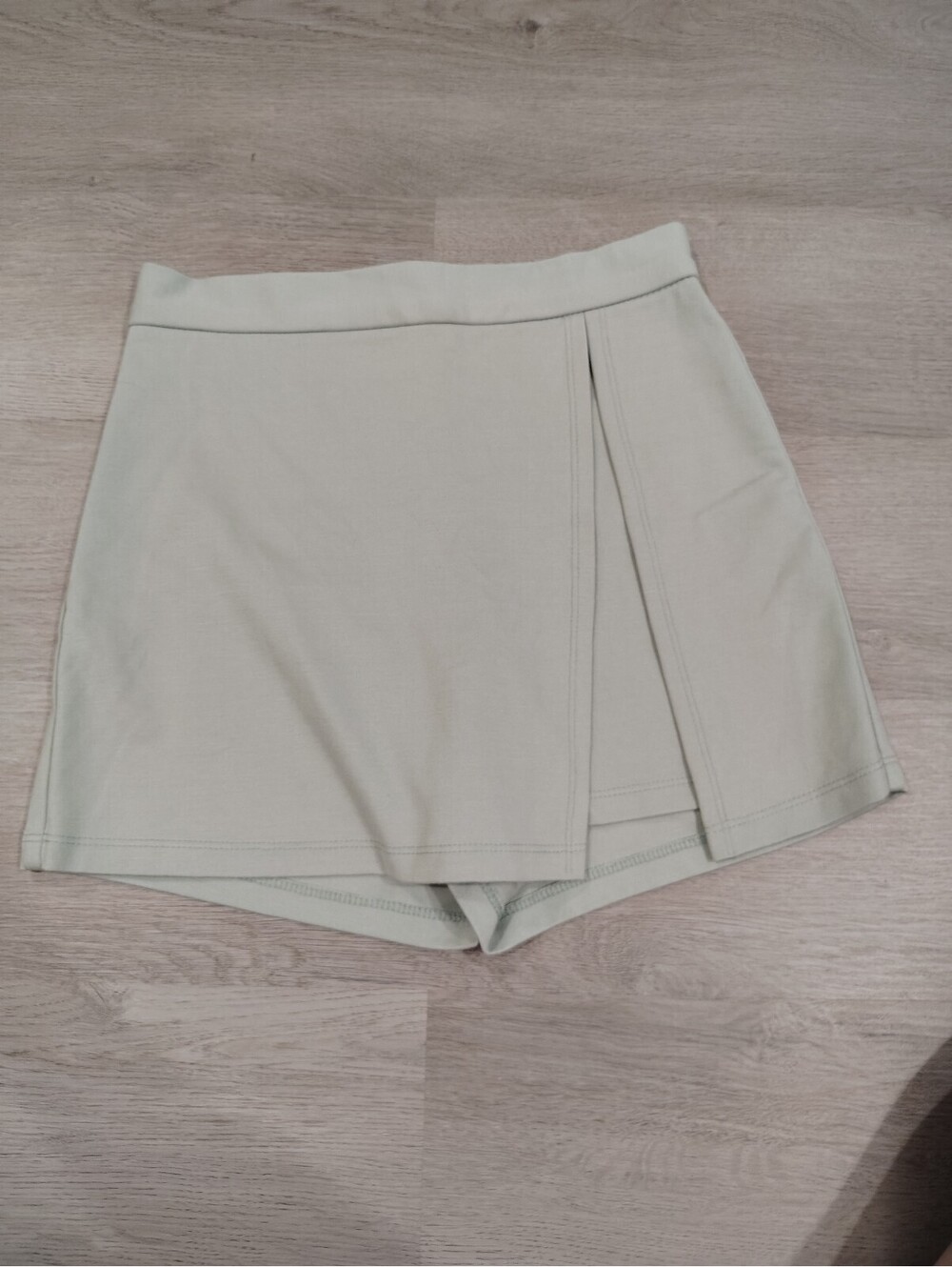 Altar'd state skort. Size small